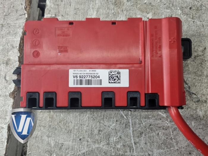 Stromverteiler BMW 3 serie Touring (F31), 2012 / 2019 320d 2.0 16V, Kombi/o, Diesel, 1.995cc, 120kW (163pk), RWD, N47D20C; B47D20A, 2012-07 / 2019-06 (Gebraucht)