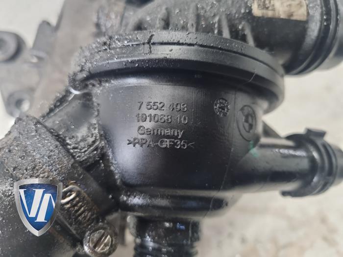 Usagé Pompe à eau BMW 1 serie (E81) 116i 2.0 16V Prix € 121,00 Prix TTC proposé par Vollux Carparts B.V.