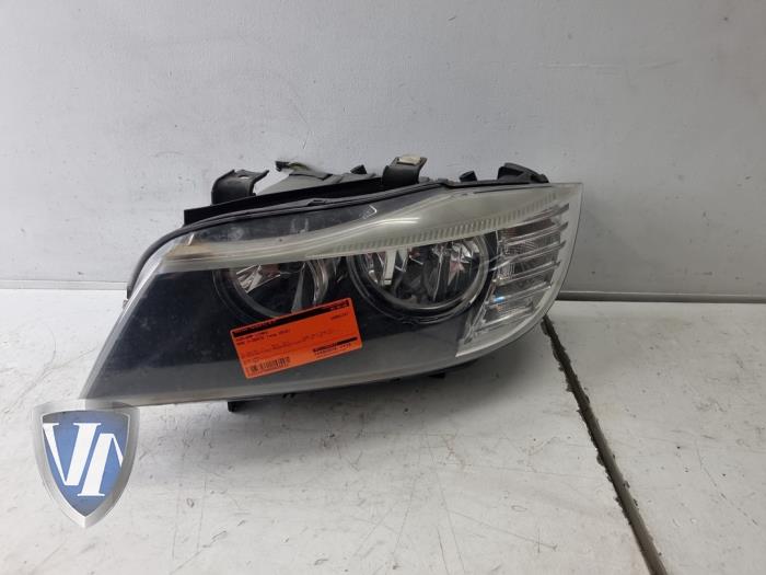 Używane Reflektor lewy BMW 3 serie Touring (E91) Cena € 302,50 Z VAT oferowane przez Vollux Carparts B.V.