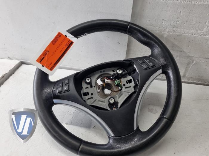 Begagnade Ratt BMW 3 serie Touring (E91) Pris € 60,50 Inklusive moms erbjuds av Vollux Carparts B.V.