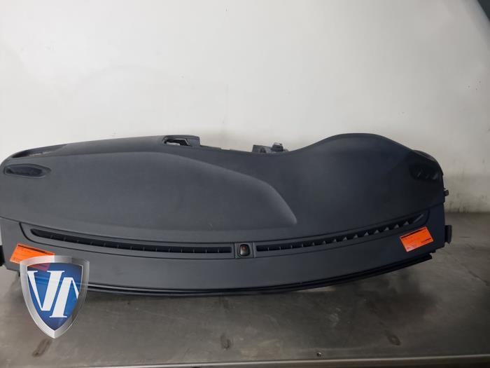 Używane Panel Volvo V60 I (FW/GW) 2.0 T 16V Cena na żądanie oferowane przez Vollux Carparts B.V.