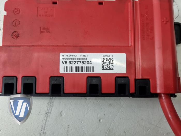 Stromverteiler van een BMW 3 serie (F30) 328i 2.0 16V 2012
