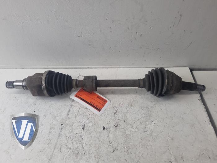 Gebrauchte Antriebswelle links vorne Ford Fiesta 6 (JA8) 1.5 TDCi Preis € 59,29 Mit Mehrwertsteuer angeboten von Vollux Carparts B.V.