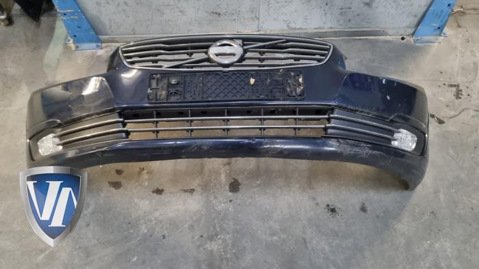 Usados Parachoques Volvo V70 (BW) 2.0 D4 16V Precio € 181,50 IVA incluido ofrecido por Vollux Carparts B.V.