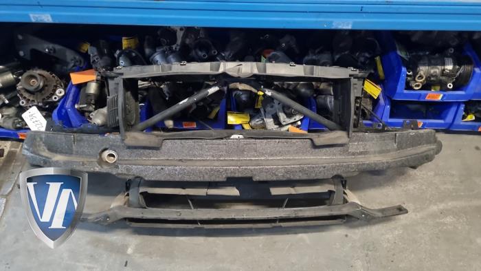 Begagnade Front BMW 1 serie (F21) 114i 1.6 16V Pris € 514,25 Inklusive moms erbjuds av Vollux Carparts B.V.
