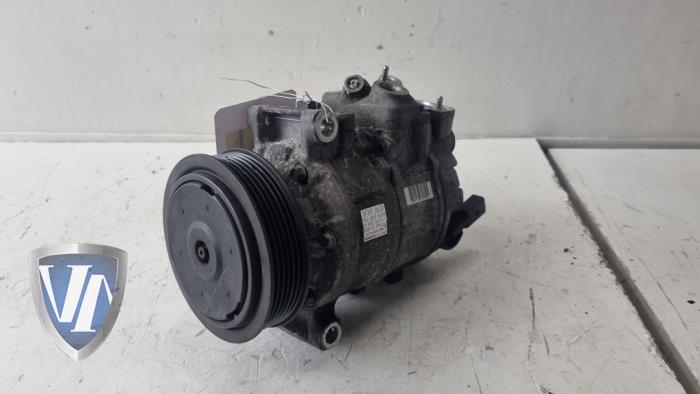 Usagé Pompe clim Seat Leon (1P1) 2.0 TDI 16V Prix € 36,30 Prix TTC proposé par Vollux Carparts B.V.