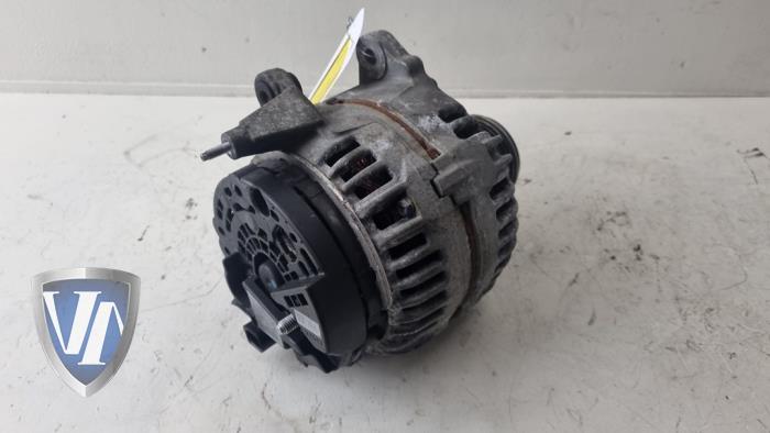 Begagnade Dynamo Seat Leon (1P1) 2.0 TDI 16V Pris € 42,35 Inklusive moms erbjuds av Vollux Carparts B.V.
