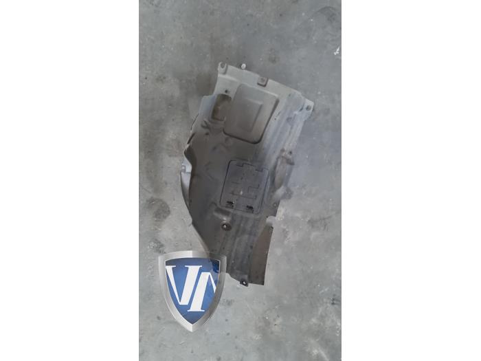 Używane Nadkole BMW 3 serie (F30) 328i 2.0 16V Cena € 30,25 Z VAT oferowane przez Vollux Carparts B.V.