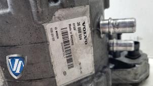 Dynamo van een Volvo V60 I (FW/GW) 2.4 D6 20V Plug-in Hybrid AWD 2014