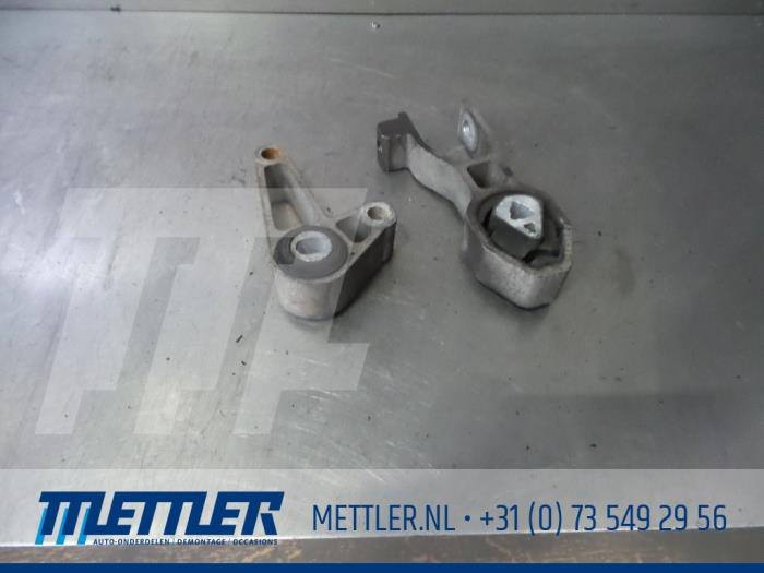 Fiat Punto Gearbox mounts stock