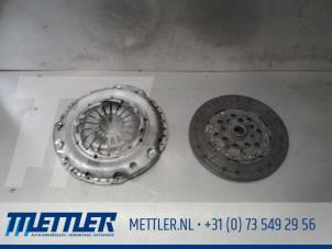 Clutch kits (complete) with part number 9223223 stock