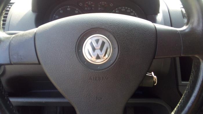 Left airbag (steering wheel) from a Volkswagen Polo IV (9N1/2/3) 1.4 16V 2005