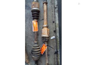 Used Front drive shaft, right Renault Scénic III (JZ) 1.6 16V Price € 24,99 Margin scheme offered by Autodemontage Smeets Janssen