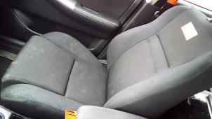 Used Seat, right Toyota Corolla (E12) 1.6 16V VVT-i Price € 49,99 Margin scheme offered by Autodemontage Smeets Janssen