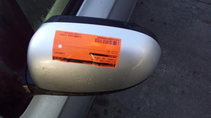 Wing mirror, left from a Hyundai i20 1.2i 16V 2012