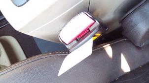 Used Front seatbelt buckle, left Renault Grand Scénic III (JZ) 1.5 dCi 110 Price € 24,99 Margin scheme offered by Autodemontage Smeets Janssen