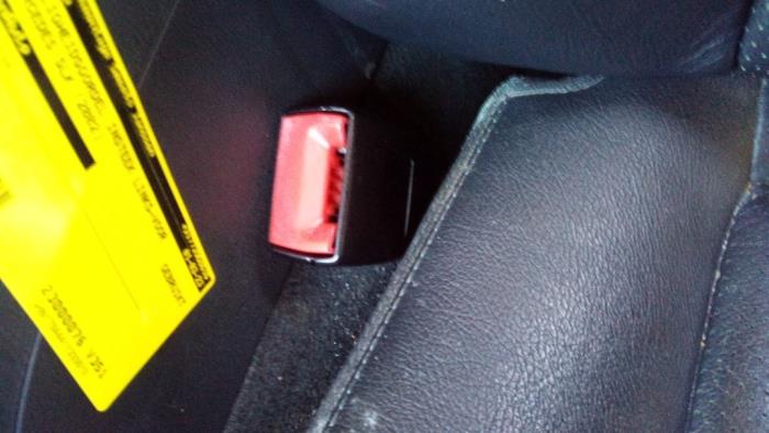Front seatbelt buckle, left from a Mercedes-Benz SLK (R170) 2.0 200 K 16V 2002