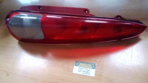 Usados Luz trasera derecha Chevrolet Tacuma 1.6 16V Precio € 24,99 Norma de margen ofrecido por Autodemontage Tegelen