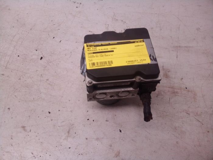 Begagnade ABS-pump Mercedes A (W169) 1.5 A-150 Pris € 69,99 Marginaltabell erbjuds av Autodemontage Tegelen
