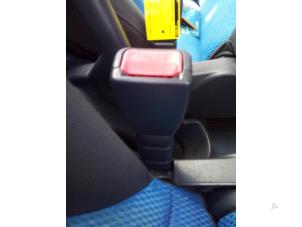 Used Front seatbelt buckle, left Kia Picanto (BA) 1.1 12V Price € 14,99 Margin scheme offered by Autodemontage Smeets Janssen