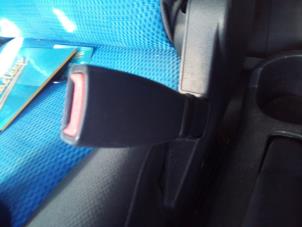 Usagé Insertion ceinture de sécurité avant droite Kia Picanto (BA) 1.1 12V Prix € 14,99 Règlement à la marge proposé par Autodemontage Smeets Janssen