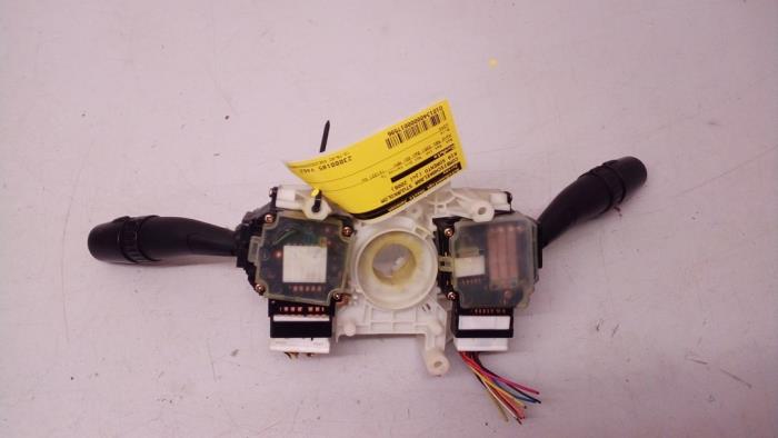 Interruptor combinado columna de dirección de un Kia Sorento I (JC) 2.4 16V 2006