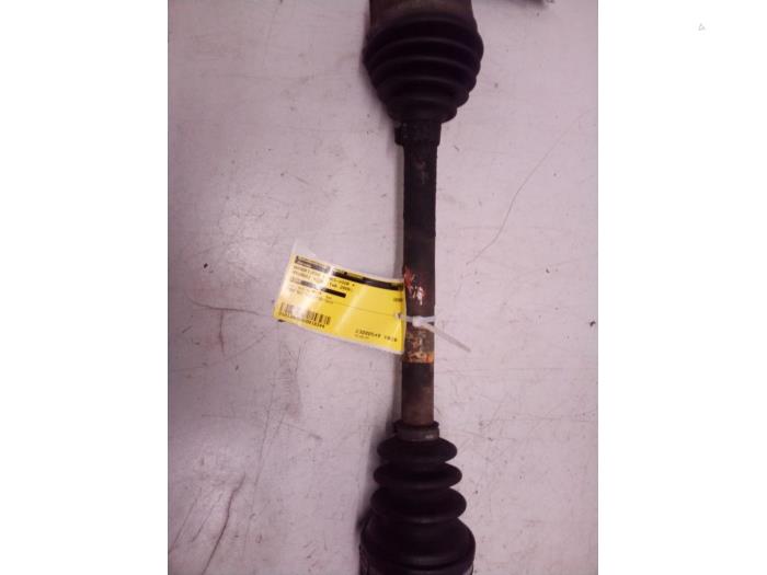 Front drive shaft, left from a Hyundai Atos 1.1 12V 2006