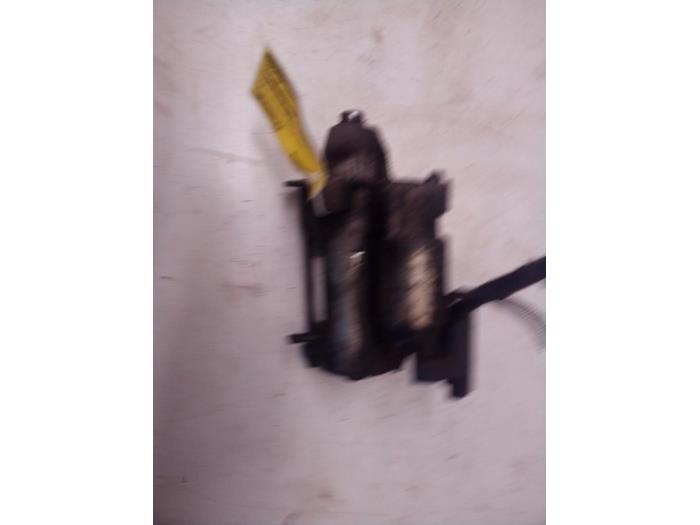 Gebrauchte Anlasser Volvo V50 (MW) 1.6 D 16V Preis € 19,99 Margenregelung angeboten von Autodemontage Tegelen