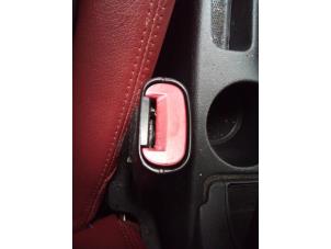 Gebrauchte Sicherheitsgurt Schließe links vorne Alfa Romeo 147 (937) 1.6 HP Twin Spark 16V Preis € 19,99 Margenregelung angeboten von Autodemontage Smeets Janssen