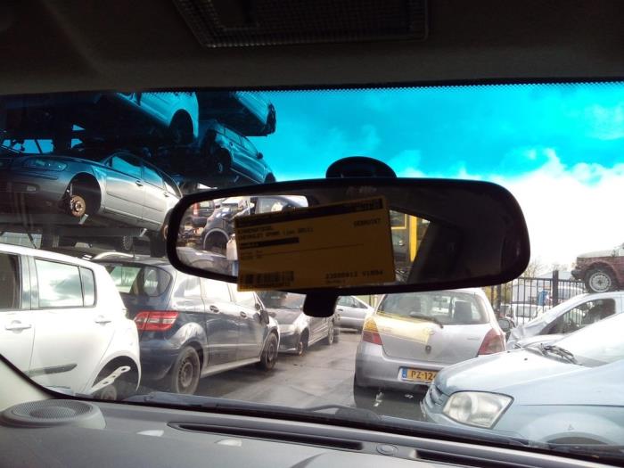 Rear view mirror from a Chevrolet Spark (M300) 1.0 16V Bifuel 2011