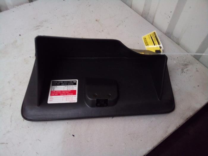 Begagnade Handskfack Chevrolet Kalos (SF48) 1.4 Pris € 19,99 Marginaltabell erbjuds av Autodemontage Tegelen
