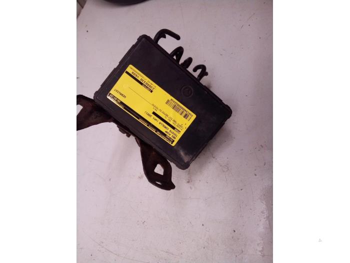 Begagnade ABS-pump Toyota Corolla (EB/WZ/CD) 2.0 D-4D 16V Pris € 50,00 Marginaltabell erbjuds av Autodemontage Tegelen