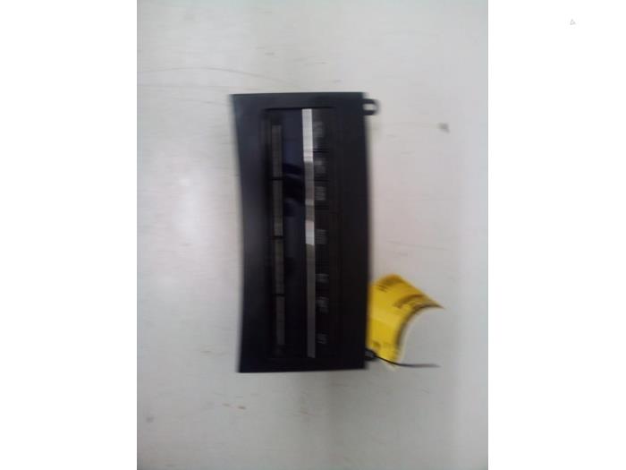 Klimatpanel från en Mercedes-Benz E Estate (S212) E-200 CDI 16V BlueEfficiency,BlueTEC 2012
