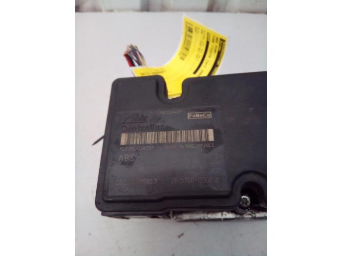 Begagnade ABS-pump Ford Fiesta 4 1.25 16V Pris € 29,98 Marginaltabell erbjuds av Autodemontage Tegelen