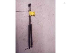 Used Set of gas struts for boot Fiat Panda (169) 1.1 Fire Price € 14,98 Margin scheme offered by Autodemontage Smeets Janssen