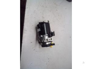 Used Power steering pump Mini Mini Cooper S (R53) 1.6 16V Price € 199,99 Margin scheme offered by Autodemontage Smeets Janssen