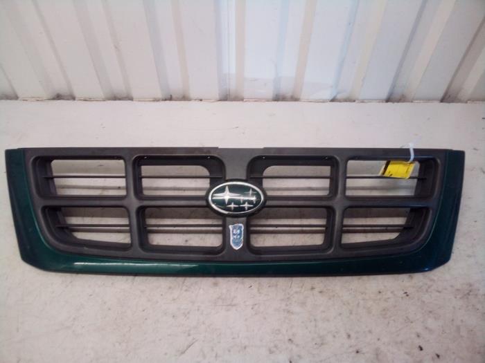 Używane Grill Subaru Forester (SF) 2.0 16V Cena € 24,98 Procedura marży oferowane przez Autodemontage Tegelen