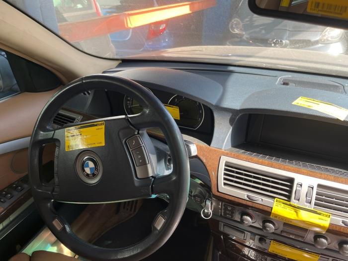 Używane Panel BMW 7 serie (E65/E66/E67) 735i,Li 3.6 V8 32V Cena € 299,98 Procedura marży oferowane przez Autodemontage Tegelen