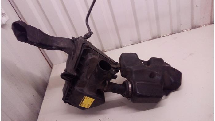 Gebrauchte Luftfiltergehäuse Ford Mondeo IV 1.6 Ti 16V Preis € 40,00 Margenregelung angeboten von Autodemontage Tegelen