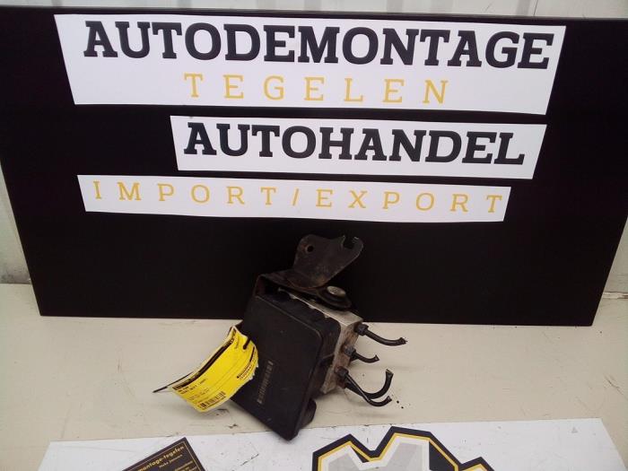 Gebrauchte ABS Pumpe Suzuki Swift (ZA/ZC/ZD1/2/3/9) 1.3 D 16V Preis € 234,98 Margenregelung angeboten von Autodemontage Tegelen
