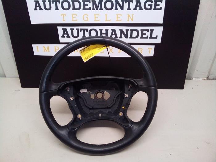 Używane Kierownica Mercedes SL (R230) 3.7 SL-350 V6 18V Cena € 199,99 Procedura marży oferowane przez Autodemontage Tegelen