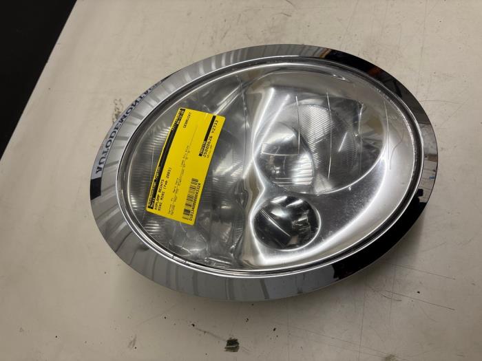 Używane Reflektor prawy BMW Mini (R50/53) 1.6 16V Cooper Cena € 54,90 Procedura marży oferowane przez Autodemontage Tegelen