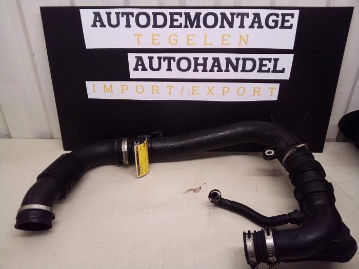 Gebrauchte Intercooler Rohr Ford C-Max (DXA) 1.0 Ti-VCT EcoBoost 12V 125 Preis € 49,90 Margenregelung angeboten von Autodemontage Tegelen