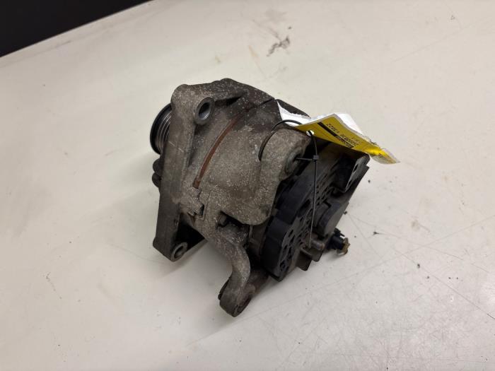 Begagnade Dynamo Opel Zafira (M75) 1.6 16V Pris € 74,90 Marginaltabell erbjuds av Autodemontage Tegelen