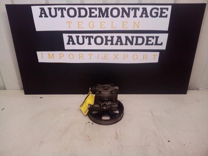 Usagé Pompe de direction Mitsubishi Outlander (CU) 2.0 16V 4x2 Prix € 64,90 Règlement à la marge proposé par Autodemontage Tegelen