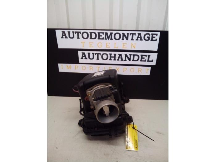 Begagnade Luftfilterhus Mazda 626 (GF14) 1.8i 16V Pris € 39,99 Marginaltabell erbjuds av Autodemontage Tegelen