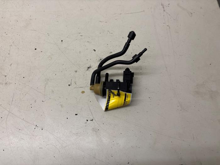 Usagé Limiteur de pression carburant Volkswagen Passat Variant (3G5) 1.6 TDI 16V Prix € 49,90 Règlement à la marge proposé par Autodemontage Tegelen