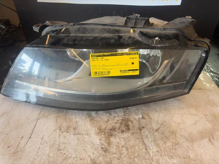 Używane Reflektor lewy Audi A4 Avant (B8) 1.8 TFSI 16V Cena € 109,98 Procedura marży oferowane przez Autodemontage Tegelen