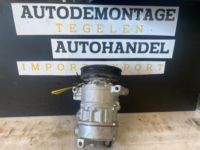 Usagé Pompe clim Skoda Octavia Combi (NXAC) 1.5 TSI MHEV 16V Prix € 159,90 Règlement à la marge proposé par Autodemontage Tegelen