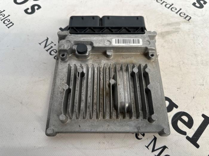 Used Engine management computer Mercedes A (W176) Price € 121,00 Inclusive VAT offered by De Vogel Auto's B.V.